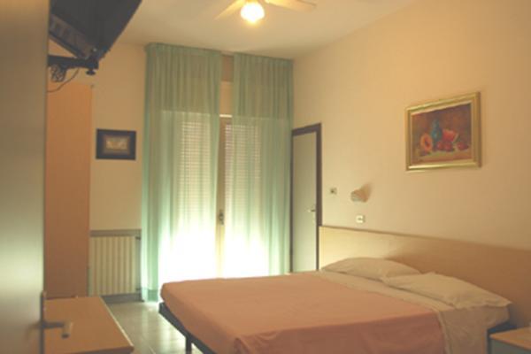 Hotel Peonia Rimini Exteriör bild